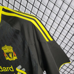 2010/11 Liverpool Black kit
