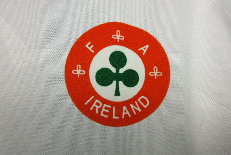 1990 ireland away kit