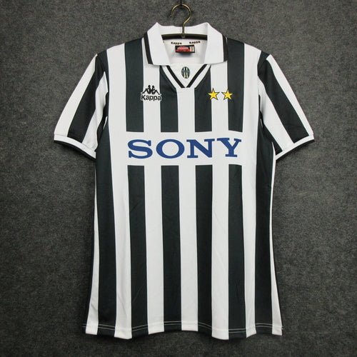 1995-1996 Juventus Home retro kit