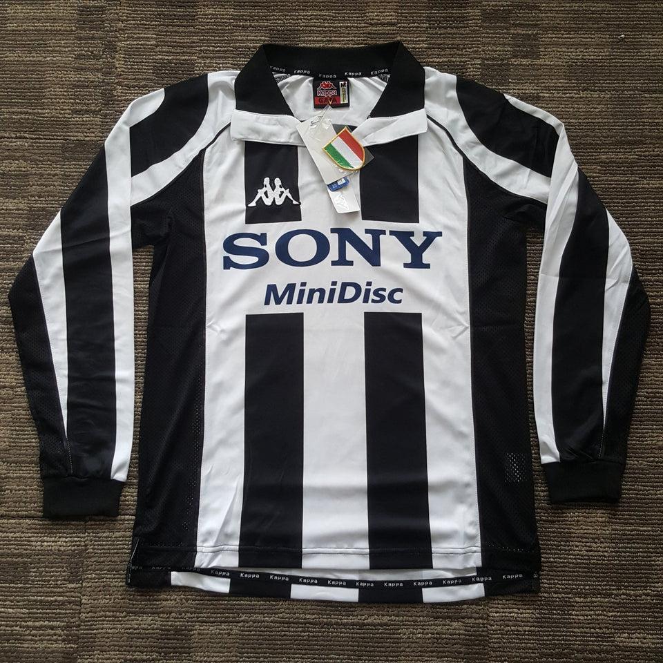 1997-1998 Juventus Home retro kit Long Sleeves