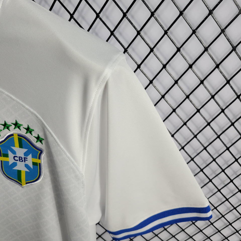 22/23 Brazil White kit