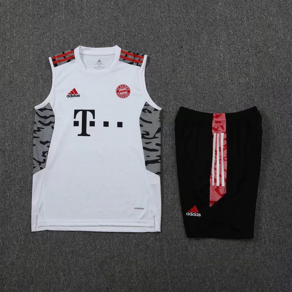 22/23 Bayern Munich pre-match training suit white