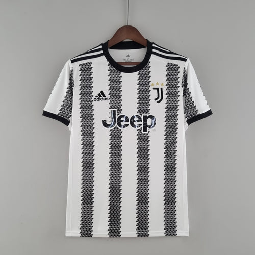 22/23 Juventus home kit