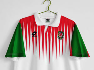 1996/98 Wales away kit