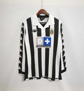 1999-2000 Juventus home retro kit (Long sleeve)