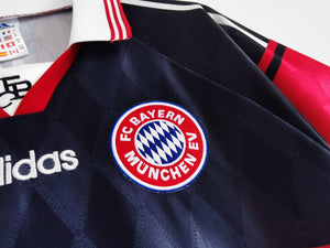 1997/99 Bayern Munich kit