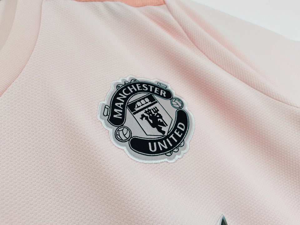 2018/ 19 Manu Pink kit