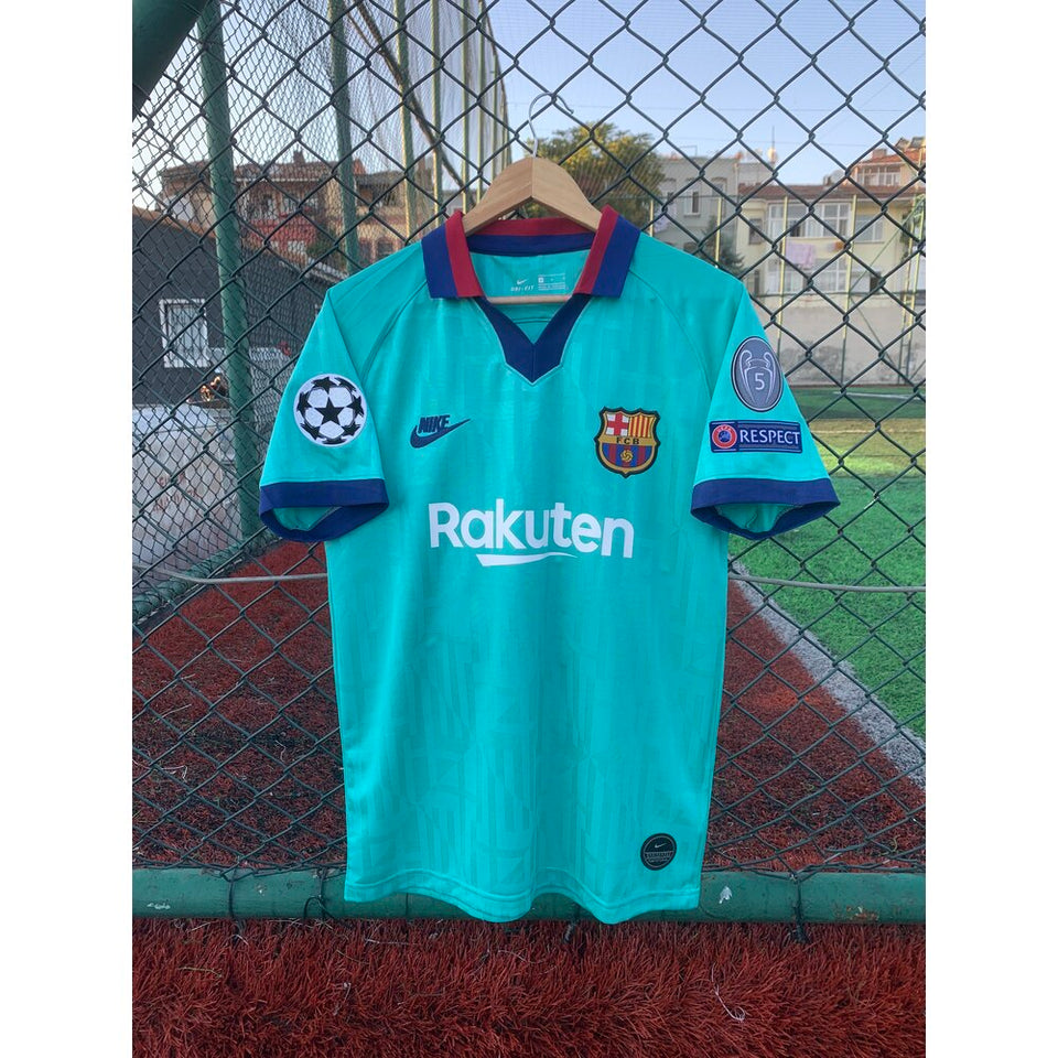 19/20 Barcelona away kit